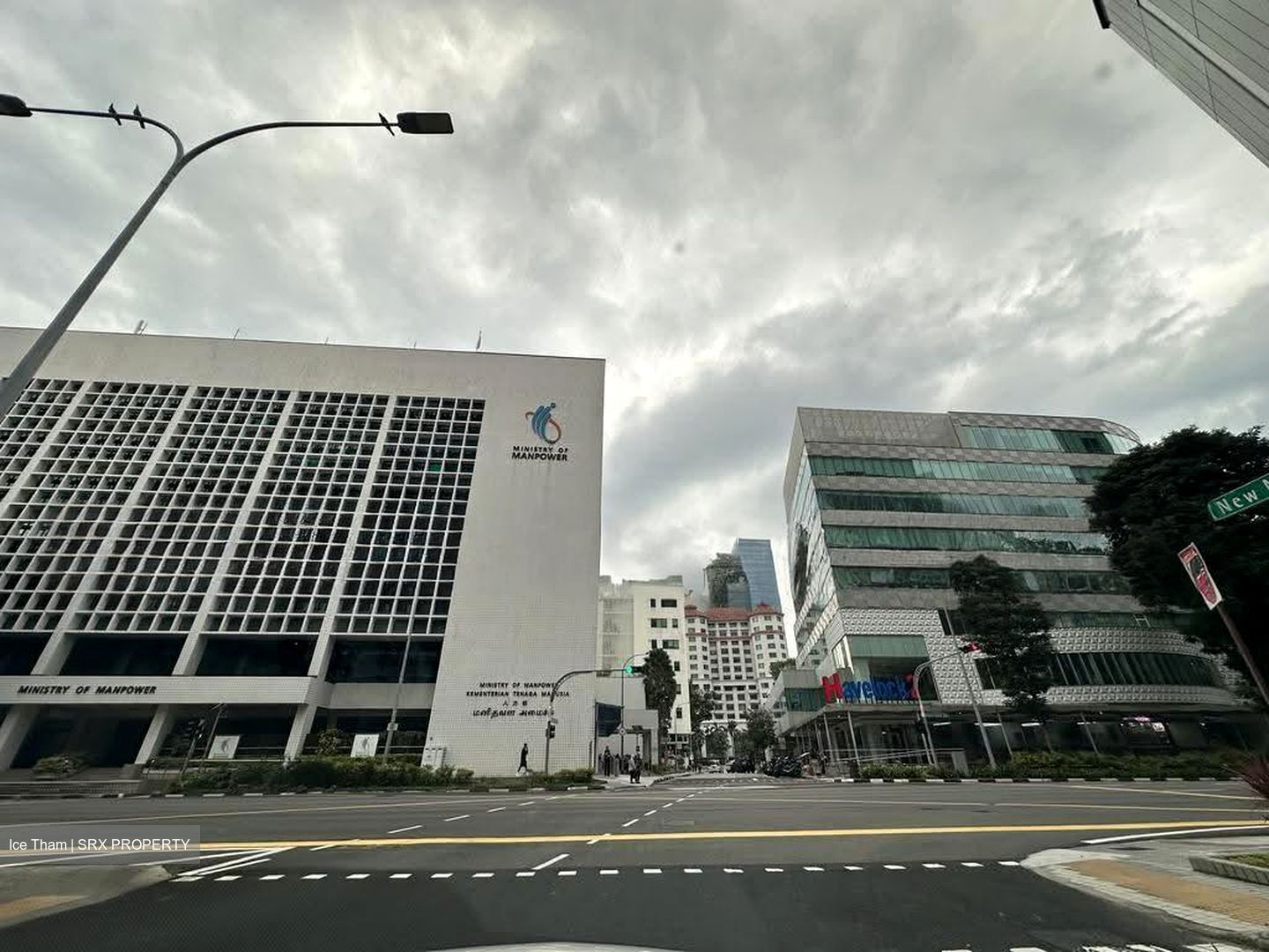 Furama City Centre Singapore (D1), Retail #614486141